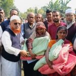 ফুলবাড়ীতে প্রতিবন্ধী বিদ্যালয়ে কেক কেটে বড়দিন পালিত